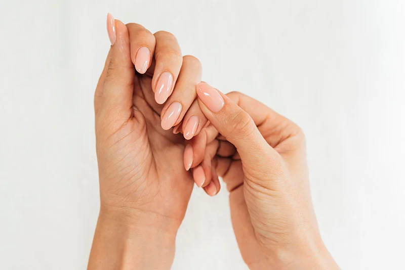 Tratamiento efectivo para uñas mordidas: cómo recuperar unas manos perfectas