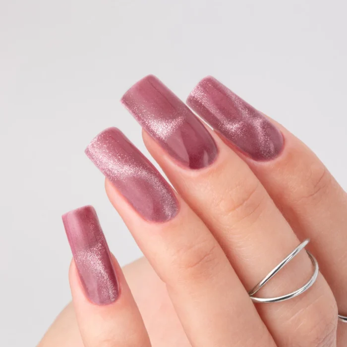 Esmalte semipermanente Molly Lac Cat Eye Womanity Kissing 5 ml 440 - Imagen 4