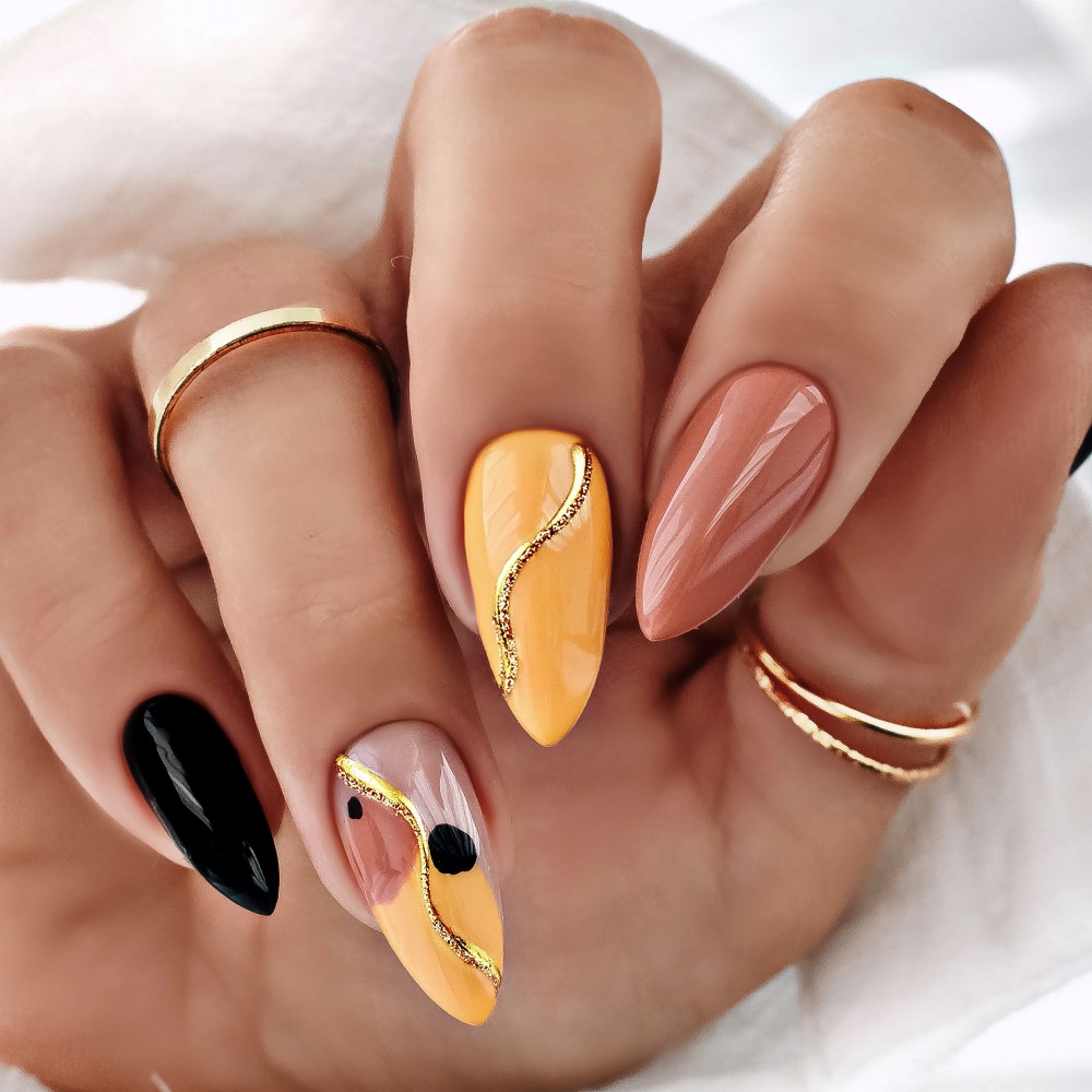 Descubre los esmaltes semipermanentes Molly Lac con un 25 de descuento -